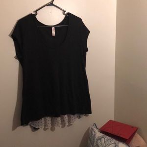 Black ruffled back tee blouse